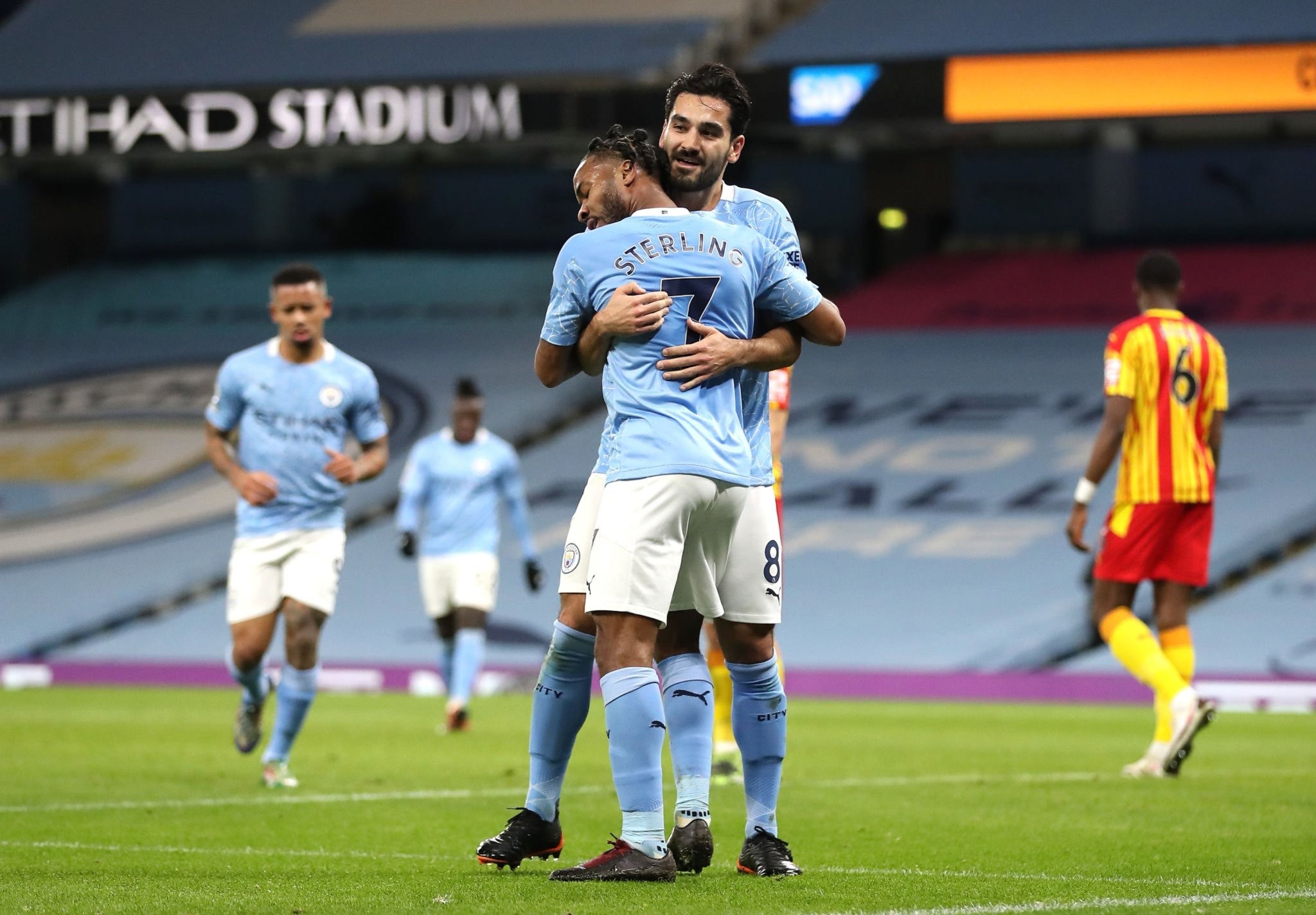 像勒布朗一 像勒布朗一