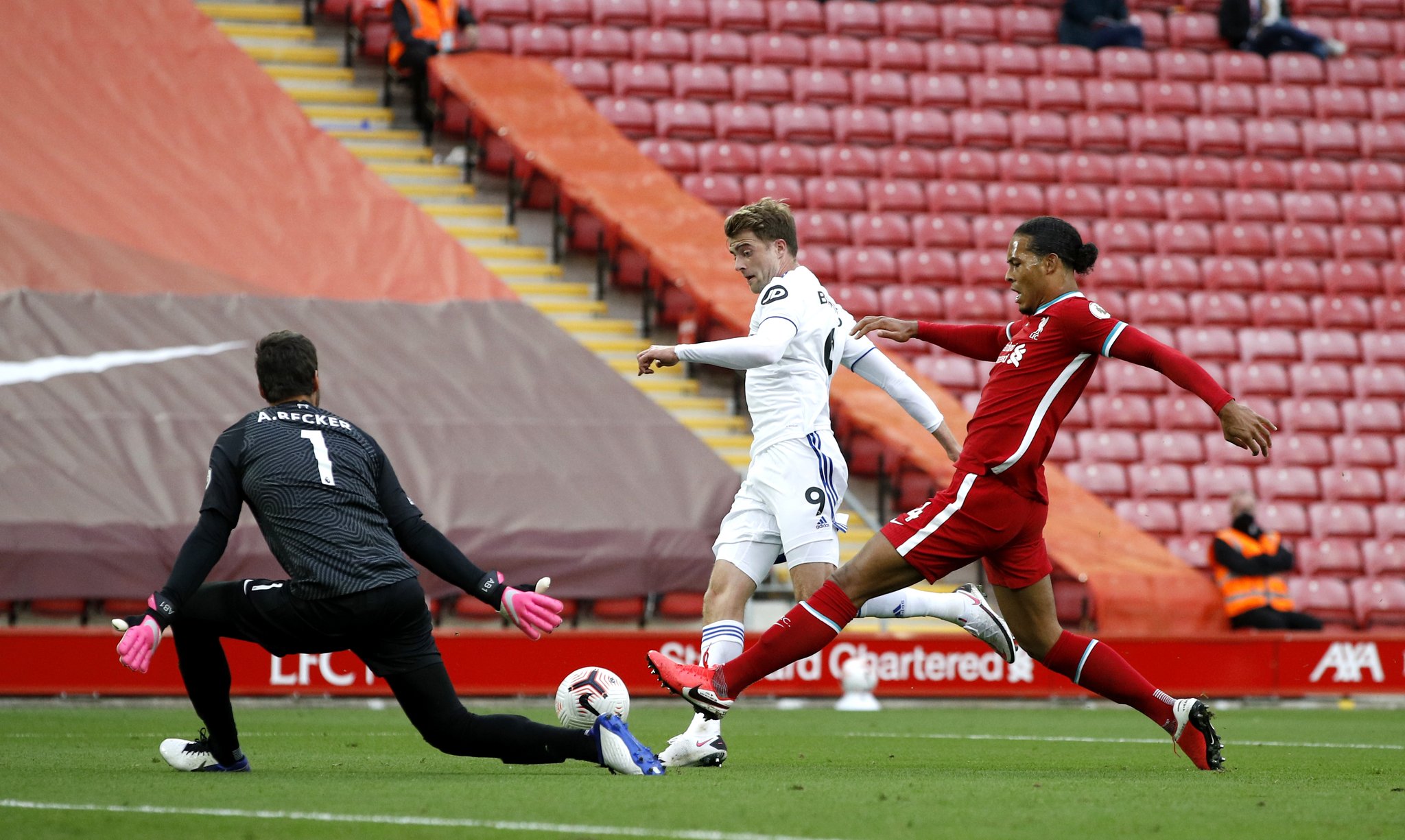 熱的防守型 熱的防守型